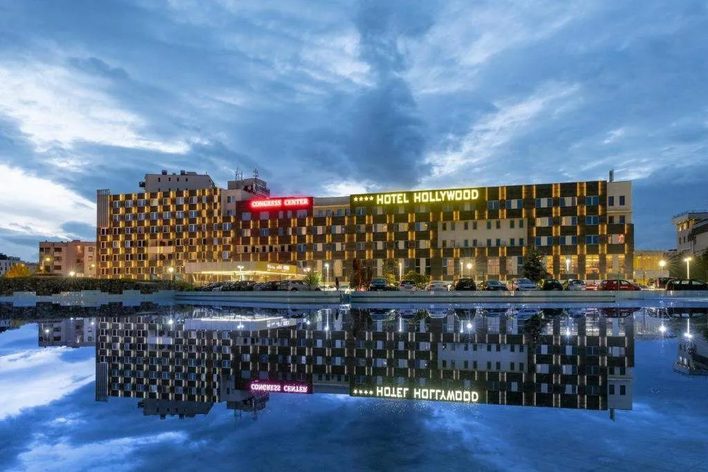 Hotel Hollywood, Sarajevo — spoljašnjost hotela